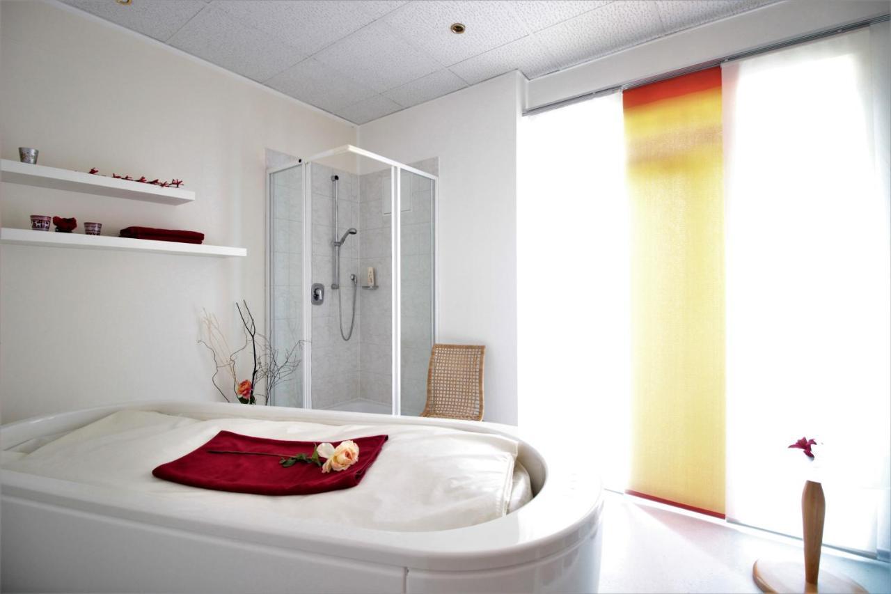 Ruhiges Doppelzimmer Im Hotel Ahornhof 林德伯格 外观 照片